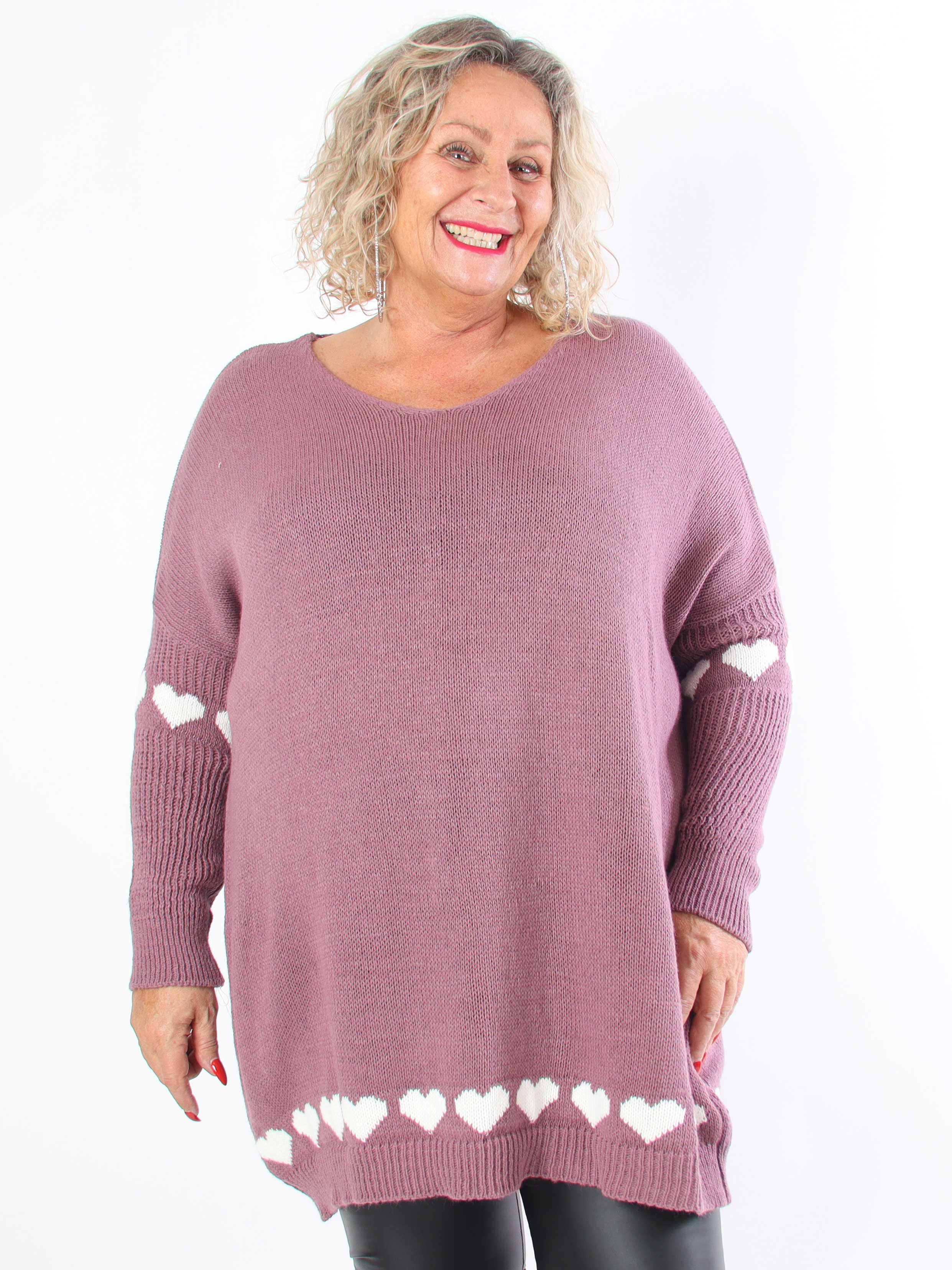 Katerina - Plus size strik med søde hjertedetaljer